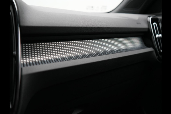 Volvo XC40 T4 Recharge R-Design PHEV 211pk Dealer O.H. | Panodak | Adaptive Cruise | Camera | Harman / Kardon | Alcantara Sportstoelen Memory & Verwarmd | Keyless | Blis | Stuur Verwarmd | Apple Carplay | 19"L.M | Plug In Hybrid |