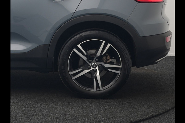 Volvo XC40 T4 Recharge R-Design PHEV 211pk Dealer O.H. | Panodak | Adaptive Cruise | Camera | Harman / Kardon | Alcantara Sportstoelen Memory & Verwarmd | Keyless | Blis | Stuur Verwarmd | Apple Carplay | 19"L.M | Plug In Hybrid |