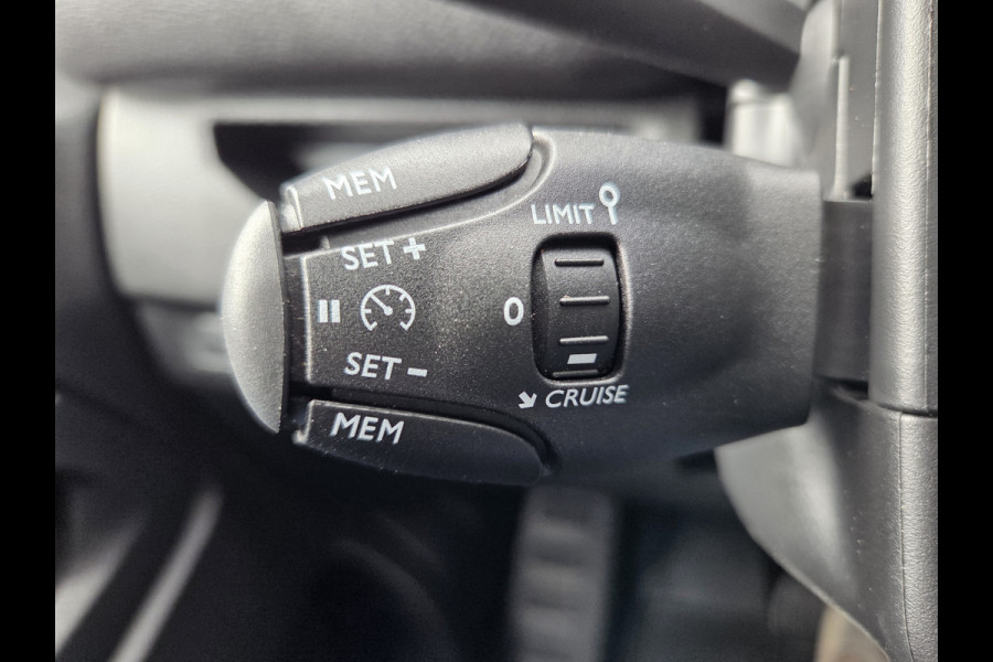 Peugeot e-Expert EV L2 75 kWh Airco Cruisecontrol Achteruitrijcamera