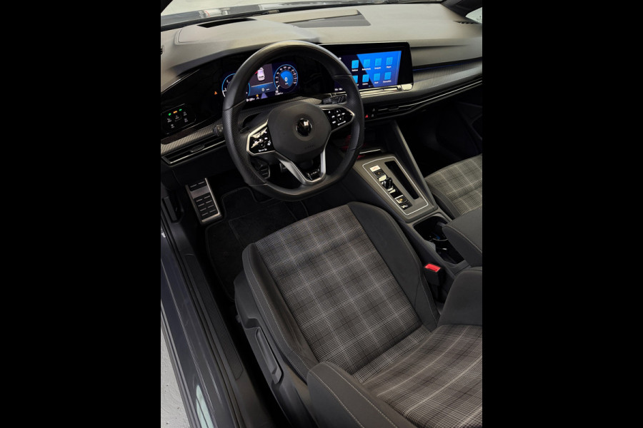 Volkswagen Golf 2.0 TDI GTD Panorama IQ CarPlay HuD