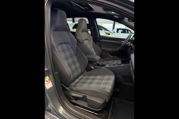 Volkswagen Golf 2.0 TDI GTD Panorama IQ CarPlay HuD