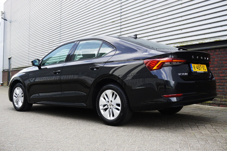 Škoda Octavia 1.0 e-TSI Business Edition/DSG-7/Dealeronderhouden /1e Eigenaar.