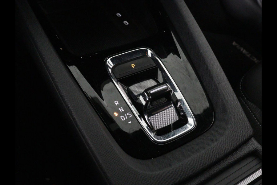Škoda Octavia 1.4 TSI iV PHEV Sportline Business | SOH 96% | Trekhaak | Stoelverwarming | Camera | Carplay | Navigatie