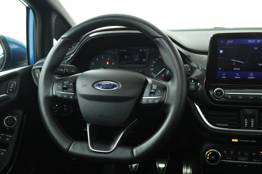 Ford Fiesta 1.0 EcoBoost ST-Line (PANORAMADAK, STOEL/STUUR VERWARMING, LANE-ASSIST, CRUISE CONTROL, NAVIGATIE, PARKEERSENSOREN)