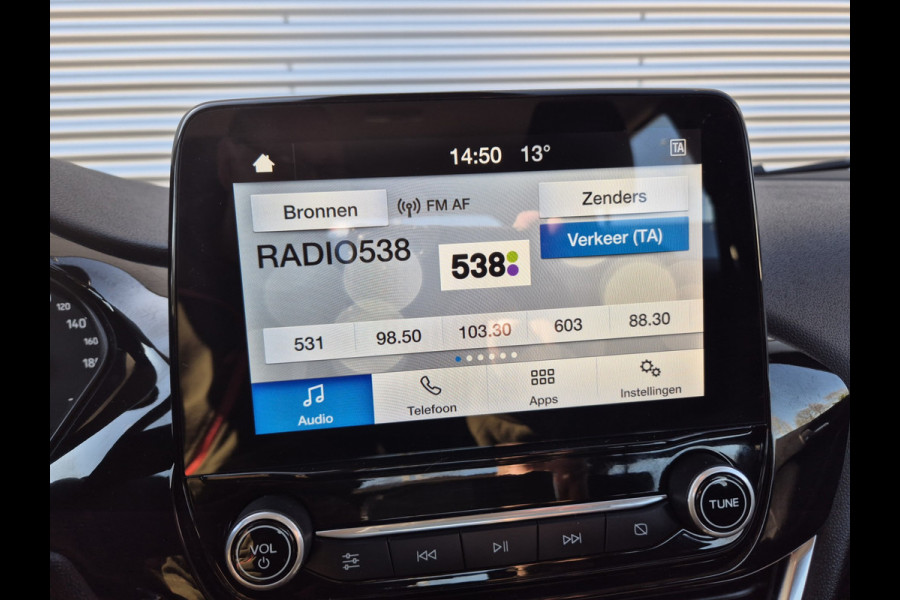 Ford Fiesta 1.1 Trend,Airco,cruise,navigatie,stoel/stuur/voorraam verwarming,android.
