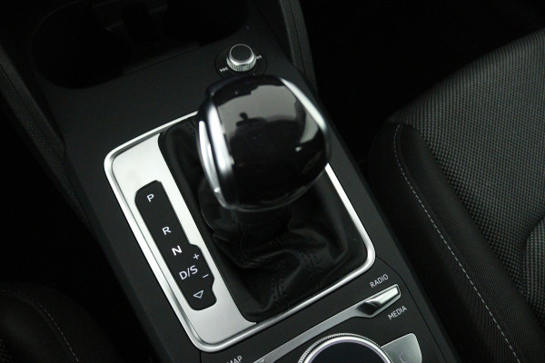 Audi Q2 35 TFSI Advanced edition (ACHTERUITRIJCAMERA, DIGITALE COCKPIT, CRUISE CONTROL ADAPTIEF, PARKEERSENSOREN)