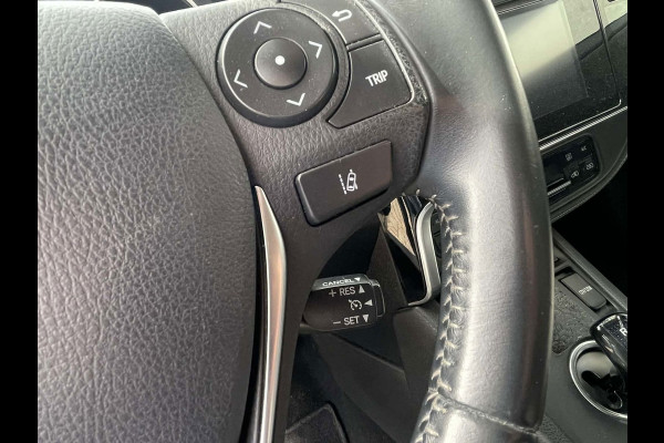 Toyota Auris 1.8 Hybrid Dynamic / camera