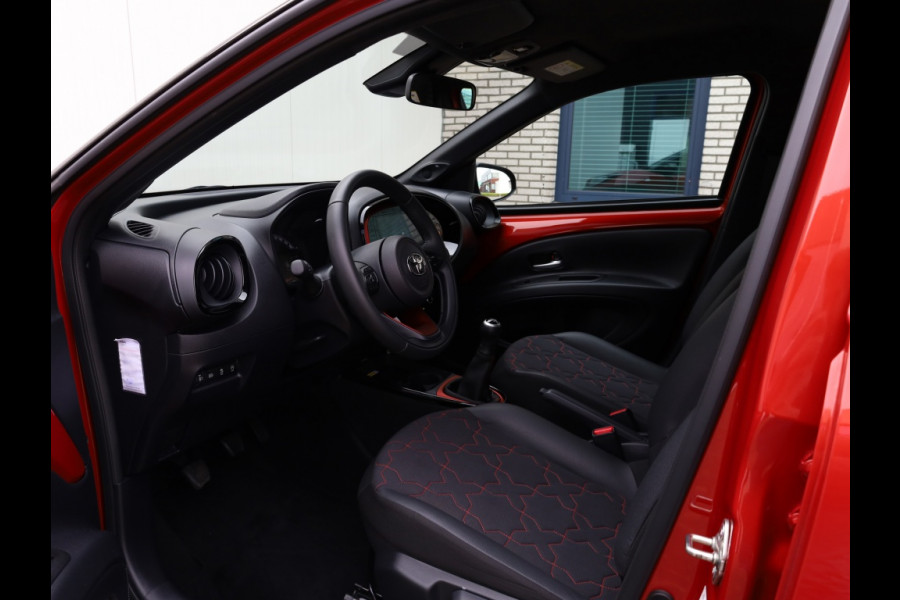 Toyota Aygo X 1.0 VVT-i MT Envy | JBL | Clima | NL-auto