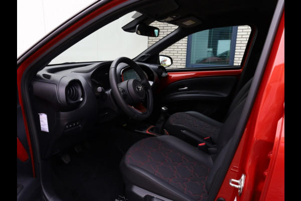 Toyota Aygo X 1.0 VVT-i MT Envy | JBL | Clima | NL-auto