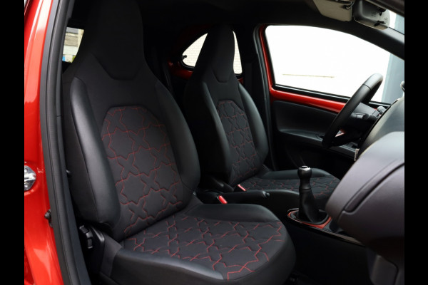 Toyota Aygo X 1.0 VVT-i MT Envy | JBL | Clima | NL-auto