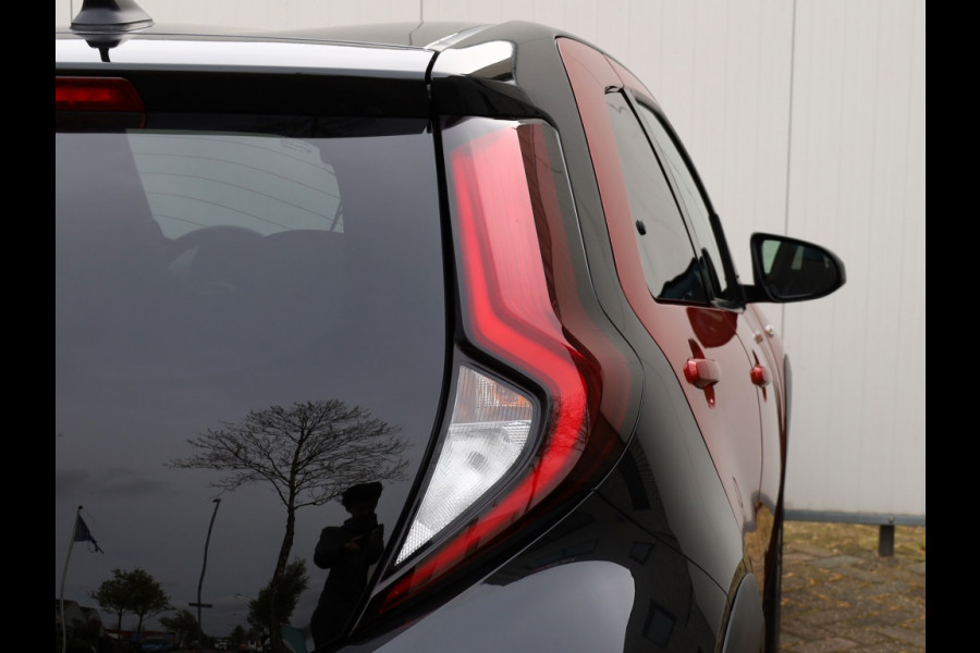Toyota Aygo X 1.0 VVT-i MT Envy | JBL | Clima | NL-auto