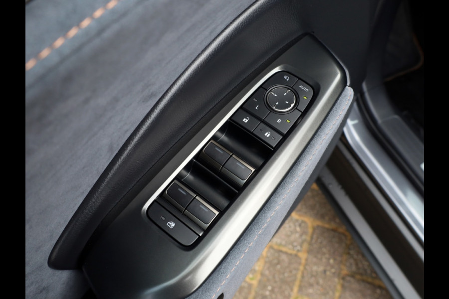 Lexus LBX Cool 2WD | Advanced Pack | Mark Levinson | 360 Camera