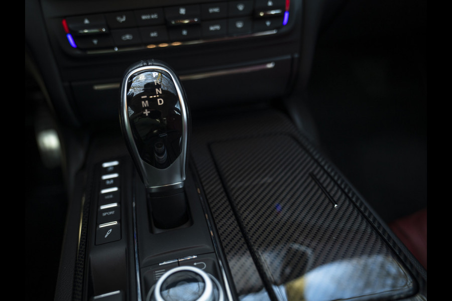 Maserati Ghibli 3.0 V6 S Q4 GranLusso | Harman/Kardon | Alcantara hemel