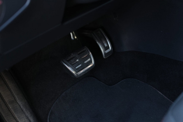 Volkswagen Polo 2.0 TSI GTI *Pano*Beats*Keyless*ACC*DSG*