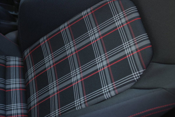 Volkswagen Polo 2.0 TSI GTI *Pano*Beats*Keyless*ACC*DSG*