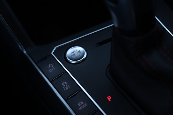 Volkswagen Polo 2.0 TSI GTI *Pano*Beats*Keyless*ACC*DSG*