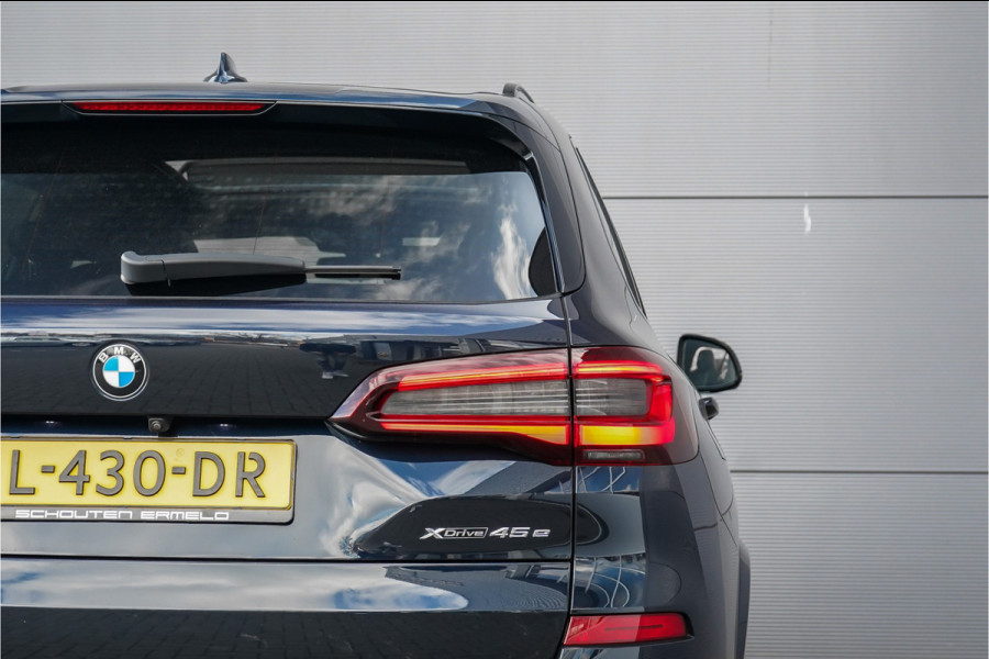 BMW X5 xDrive45e M-Sport Pano HUD Driving Ass Pro Laser Carbon H&K M-Stoel Elek Trekhaak