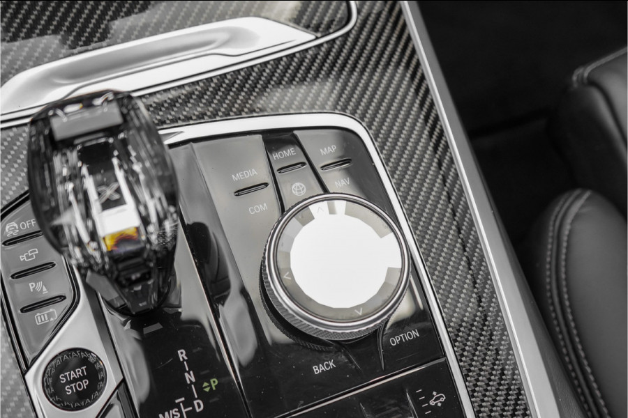 BMW X5 xDrive45e M-Sport Pano HUD Driving Ass Pro Laser Carbon H&K M-Stoel Elek Trekhaak