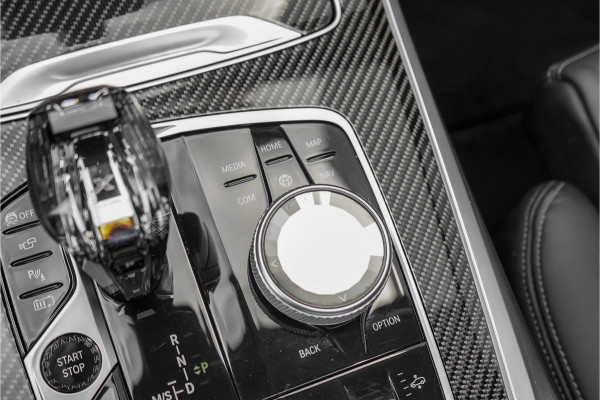 BMW X5 xDrive45e M-Sport Pano HUD Driving Ass Pro Laser Carbon H&K M-Stoel Elek Trekhaak