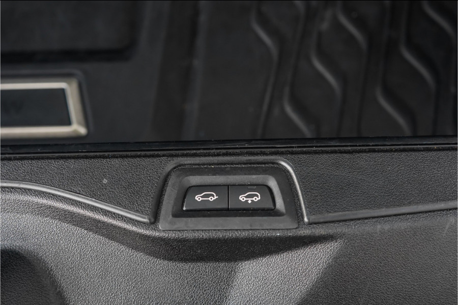 BMW X5 xDrive45e M-Sport Pano HUD Driving Ass Pro Laser Carbon H&K M-Stoel Elek Trekhaak