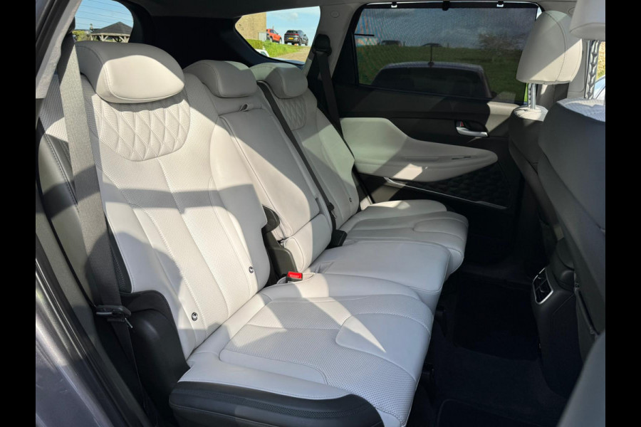 Hyundai Santa Fe 1.6 T-GDI PHEV 266PK PREMIUM LEDER/360CAMERA/NAVI/PANORAMADAK/STOELVENT.