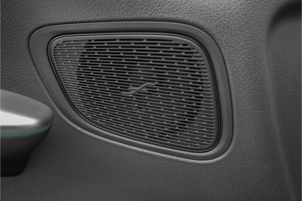 Mercedes-Benz GLC Coupé 300e 4MATIC Luxury Line Pano Keyless Memory Trekhaak