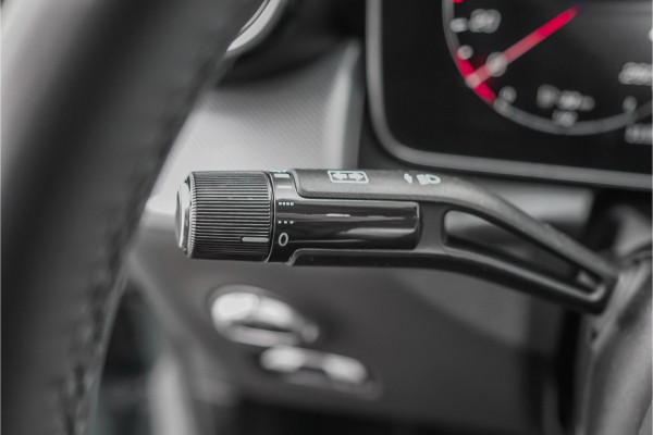 Mercedes-Benz GLC Coupé 300e 4MATIC Luxury Line Pano Keyless Memory Trekhaak