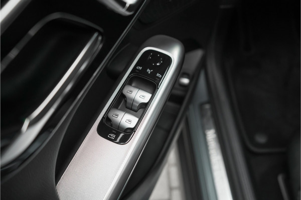 Mercedes-Benz GLC Coupé 300e 4MATIC Luxury Line Pano Keyless Memory Trekhaak