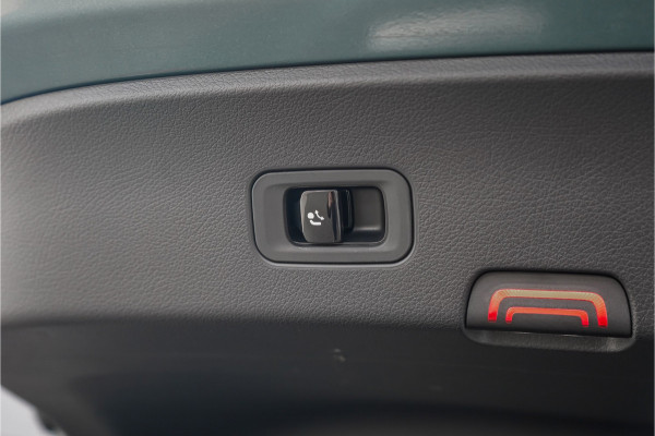 Mercedes-Benz GLC Coupé 300e 4MATIC Luxury Line Pano Keyless Memory Trekhaak