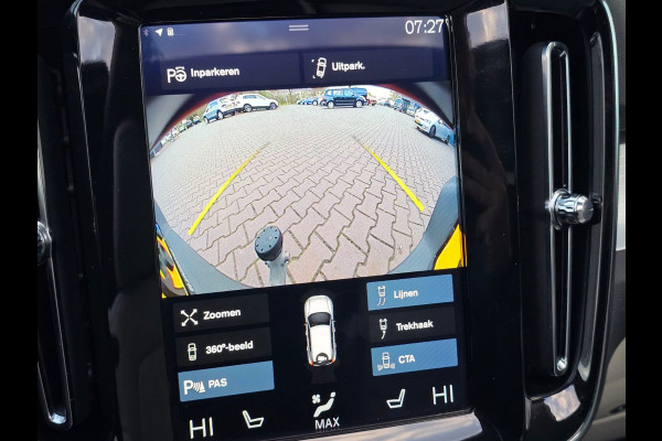 Volvo XC40 2.0 T5 AWD R-Design Intro Edition | Pano | Trekhaak | Leder | Stuur - & stoelverwarming | Blis | App-connect | Elektr. verstelbare stoelen | Elek. achterklep | 360 camera |