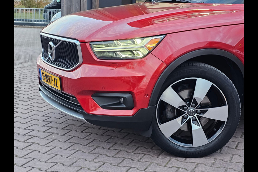 Volvo XC40 2.0 T5 AWD R-Design Intro Edition | Pano | Trekhaak | Leder | Stuur - & stoelverwarming | Blis | App-connect | Elektr. verstelbare stoelen | Elek. achterklep | 360 camera |
