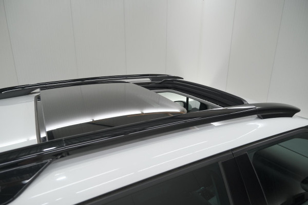 Citroën C3 Aircross PureTech 130 EAT6 Shine | Schuif-/Kanteldak | Camera | Dodehoekdetectie | Head-Up Display