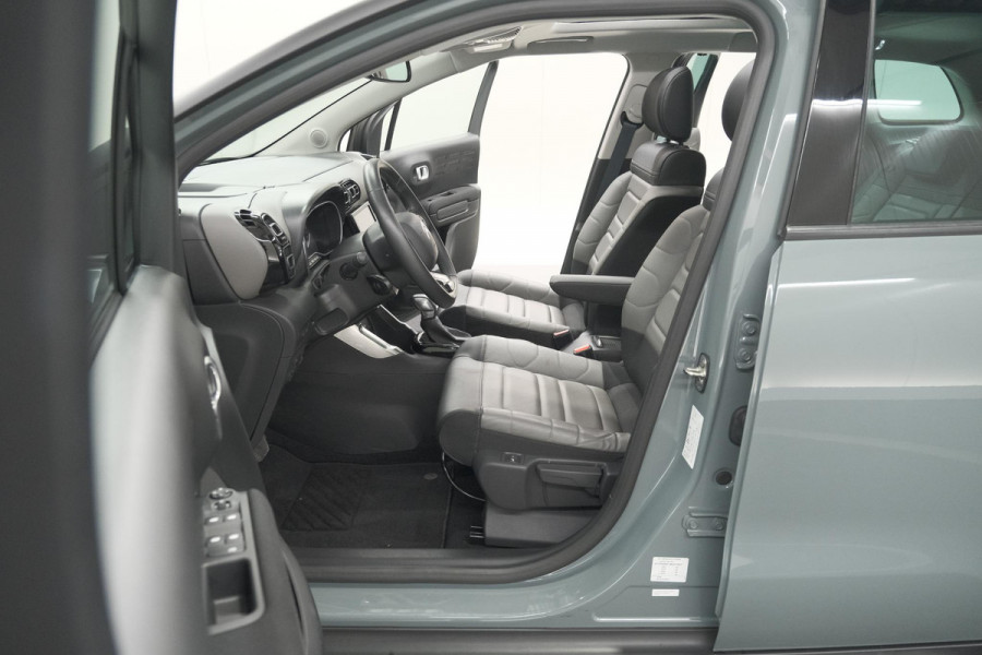 Citroën C3 Aircross PureTech 130 EAT6 Shine | Schuif-/Kanteldak | Camera | Dodehoekdetectie | Head-Up Display