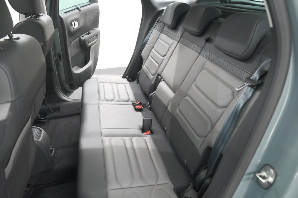 Citroën C3 Aircross PureTech 130 EAT6 Shine | Schuif-/Kanteldak | Camera | Dodehoekdetectie | Head-Up Display