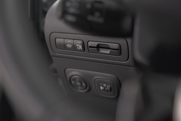 Citroën C3 Aircross PureTech 130 EAT6 Shine | Schuif-/Kanteldak | Camera | Dodehoekdetectie | Head-Up Display