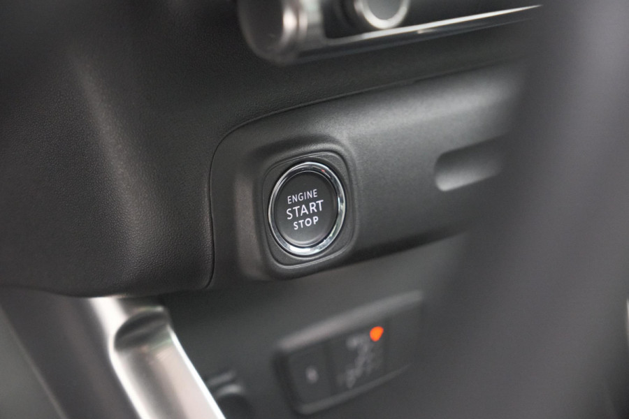 Citroën C3 Aircross PureTech 130 EAT6 Shine | Schuif-/Kanteldak | Camera | Dodehoekdetectie | Head-Up Display