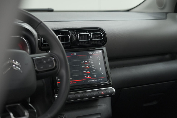 Citroën C3 Aircross PureTech 130 EAT6 Shine | Schuif-/Kanteldak | Camera | Dodehoekdetectie | Head-Up Display