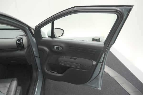 Citroën C3 Aircross PureTech 130 EAT6 Shine | Schuif-/Kanteldak | Camera | Dodehoekdetectie | Head-Up Display