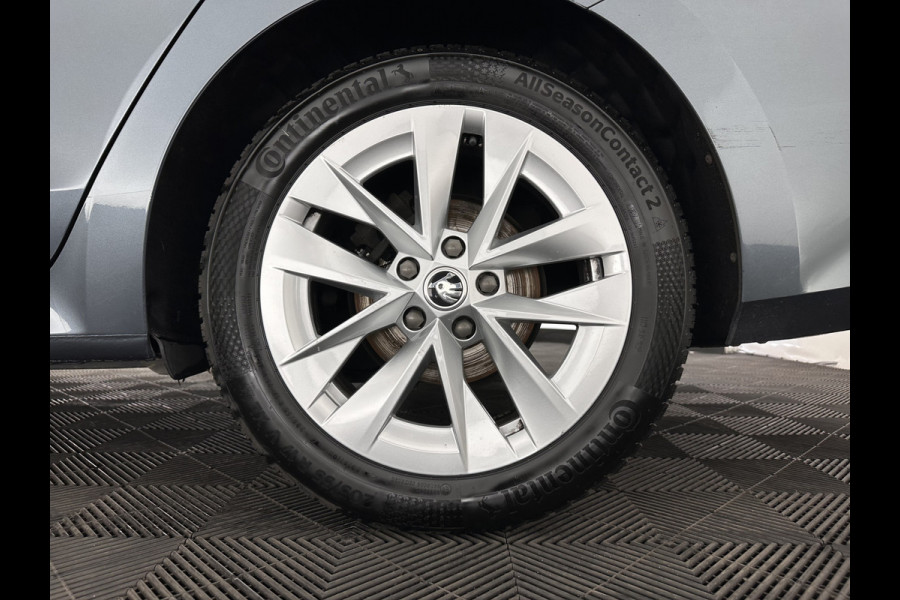 Škoda Octavia Combi 1.0 TSI Business Edition Plus (INCL.BTW) *FULL-LED | NAVI-FULLMAP | HEATED-COMFORTSEATS | DIGI-COCKPIT | CAMERA | KEYLESS | DAB | AMBIENT-LIGHT | PRIVACY-GLASS | ECC | PDC | CRUISE | 17''ALU*