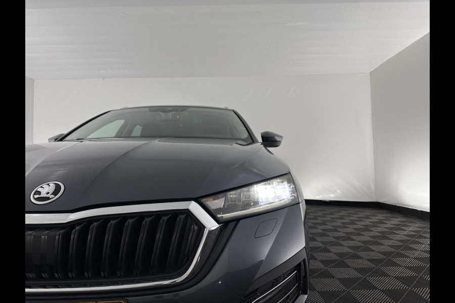 Škoda Octavia Combi 1.0 TSI Business Edition Plus (INCL.BTW) *FULL-LED | NAVI-FULLMAP | HEATED-COMFORTSEATS | DIGI-COCKPIT | CAMERA | KEYLESS | DAB | AMBIENT-LIGHT | PRIVACY-GLASS | ECC | PDC | CRUISE | 17''ALU*