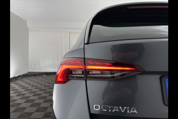 Škoda Octavia Combi 1.0 TSI Business Edition Plus (INCL.BTW) *FULL-LED | NAVI-FULLMAP | HEATED-COMFORTSEATS | DIGI-COCKPIT | CAMERA | KEYLESS | DAB | AMBIENT-LIGHT | PRIVACY-GLASS | ECC | PDC | CRUISE | 17''ALU*