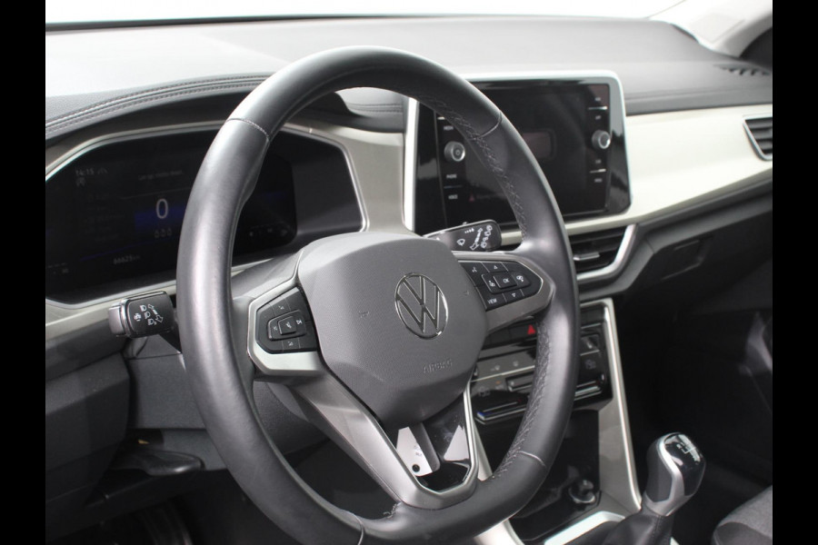Volkswagen T-Roc 1.0 TSI 110pk Move Navigatie Apple Carpla/Android Auto Digitale Cockpit Climate Control Lichtmetalen velgen Dab