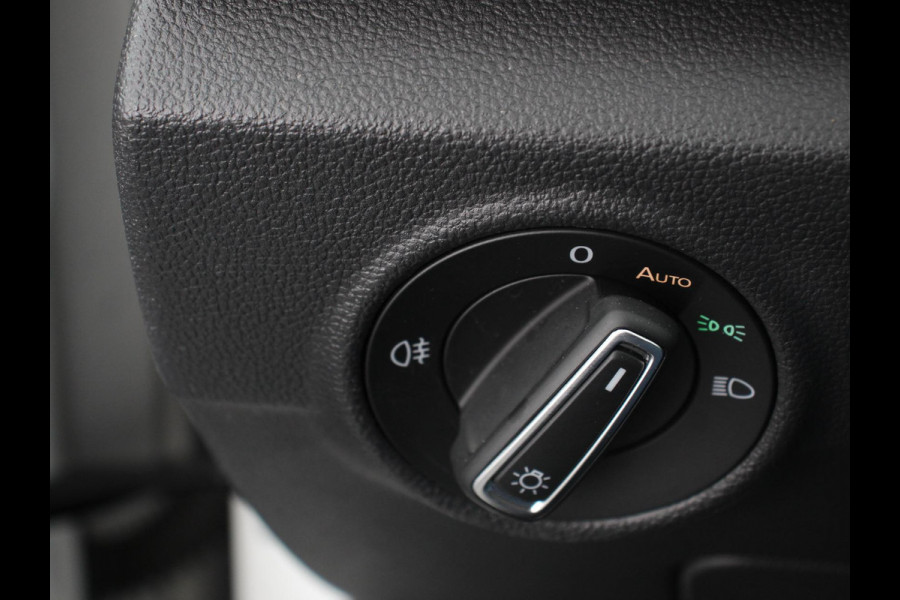 Volkswagen T-Roc 1.0 TSI 110pk Move Navigatie Apple Carpla/Android Auto Digitale Cockpit Climate Control Lichtmetalen velgen Dab