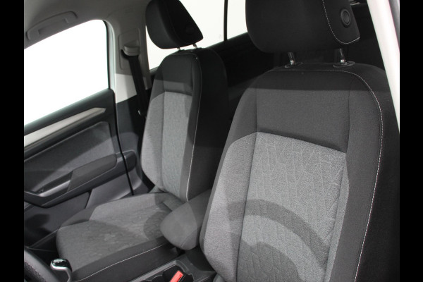 Volkswagen T-Roc 1.0 TSI 110pk Move Navigatie Apple Carpla/Android Auto Digitale Cockpit Climate Control Lichtmetalen velgen Dab