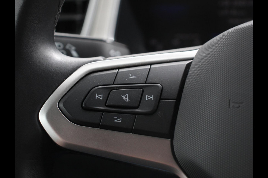Volkswagen T-Roc 1.0 TSI 110pk Move Navigatie Apple Carpla/Android Auto Digitale Cockpit Climate Control Lichtmetalen velgen Dab