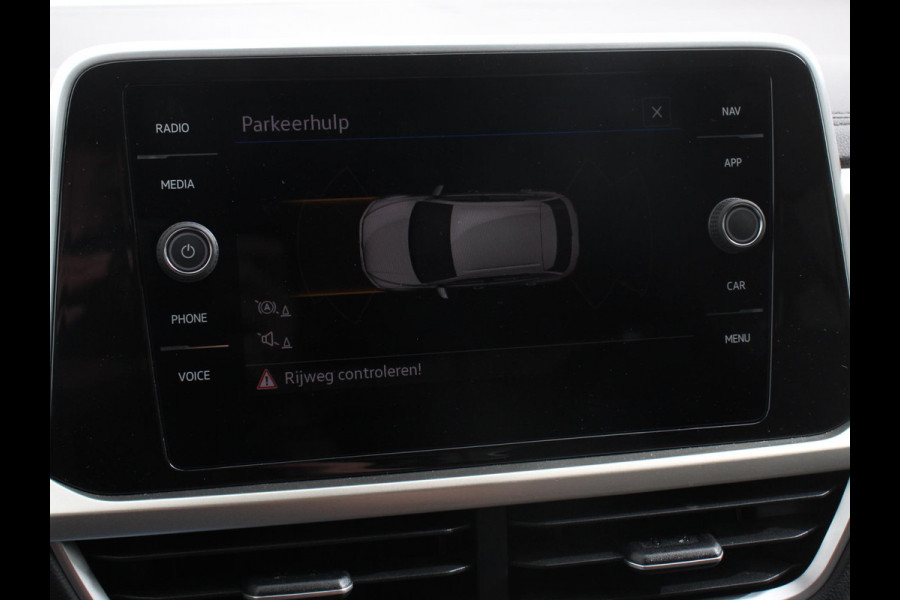 Volkswagen T-Roc 1.0 TSI 110pk Move Navigatie Apple Carpla/Android Auto Digitale Cockpit Climate Control Lichtmetalen velgen Dab