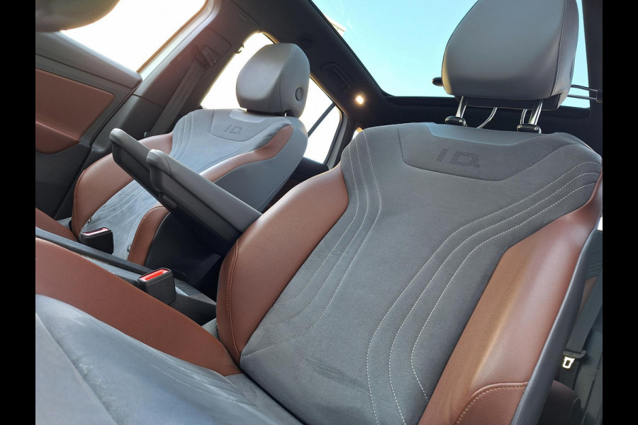 Volkswagen ID.4 Max 77 kWh | SOH: 87,6%   | Panorama | 21"LM | 360Cam | Trekhaak Elektr |