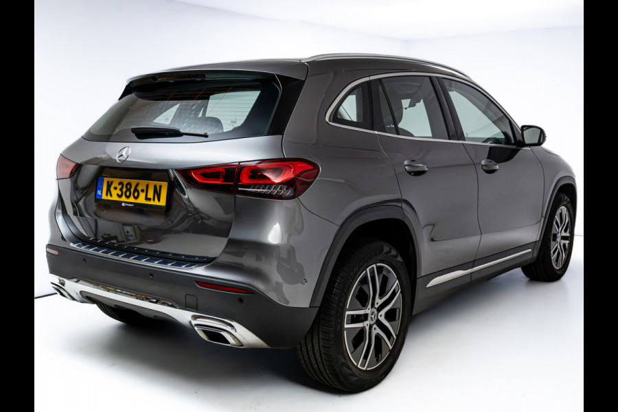 Mercedes-Benz GLA 200 Business Solution Luxury | Nieuw Model | Led-high performance | Stoelverwarming | Cruise Navigatie , Carplay/Android auto, Winterwielenset