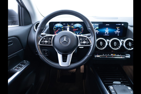 Mercedes-Benz GLA 200 Business Solution Luxury | Nieuw Model | Led-high performance | Stoelverwarming | Cruise Navigatie , Carplay/Android auto, Winterwielenset
