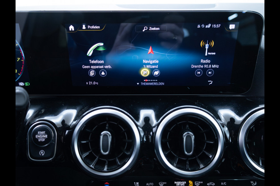 Mercedes-Benz GLA 200 Business Solution Luxury | Nieuw Model | Led-high performance | Stoelverwarming | Cruise Navigatie , Carplay/Android auto, Winterwielenset